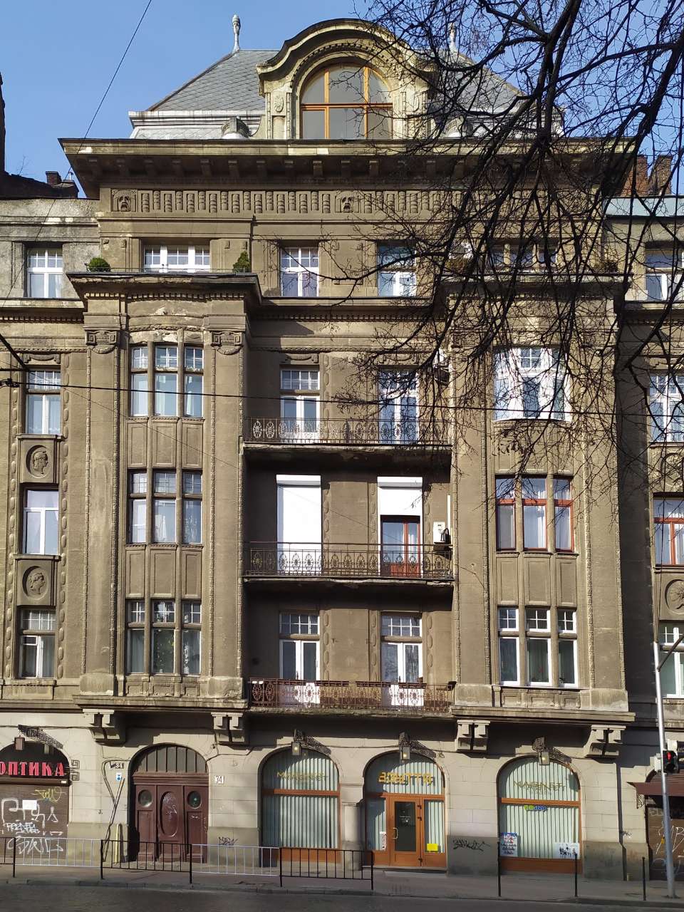 Будинок на вул. Князя Романа, 34, де 1903 р. мешкав Станіслав Людкевич. Фото 2020 р.