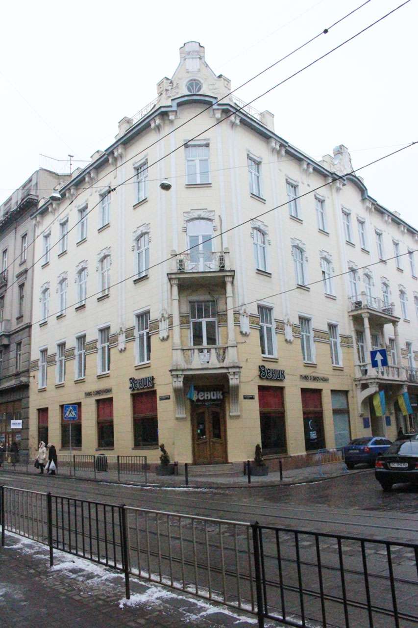 Будівля готелю, нині приміщення Західної Регіональної митниці, фото 2015 року