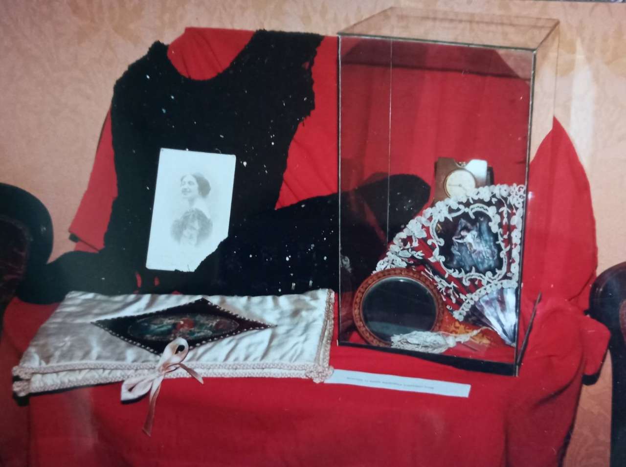Фрагмент виставки у Музеї С. Крушельницької у Львові, вересень 1997 р.